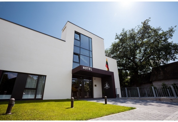 Romantiška nakvynė dviems su pirtimi viešbutyje „Babilonas“ Kaune