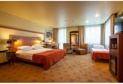 1 nakvynės poilsis 4 asmenų šeimai viešbutyje „Best Western Santaka” Kaune