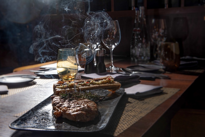Degustacinė vakarienė mėsos gurmanams su gėrimais restorane „River Town“