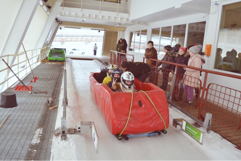 Važiavimas su minkštu bobu „Bobsleigh“ trasoje „Sigulda“