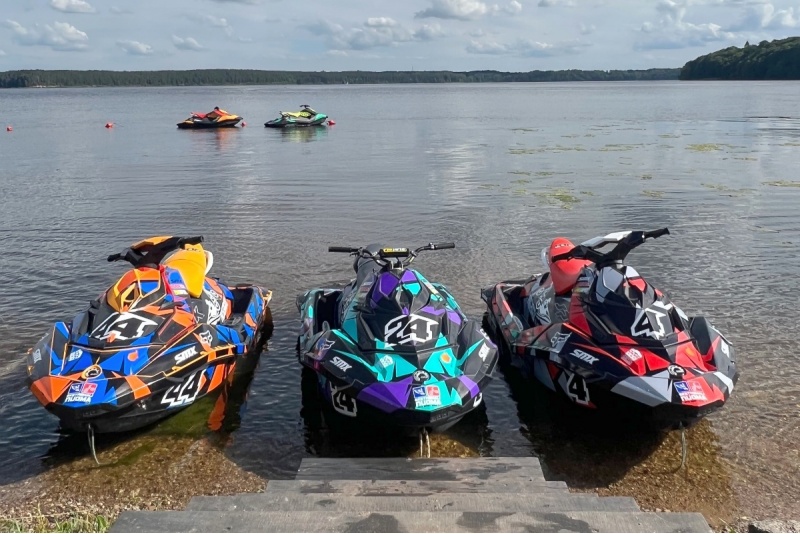 Pasiplaukiojimas vandens motociklu „JetSpot“ Kaune
