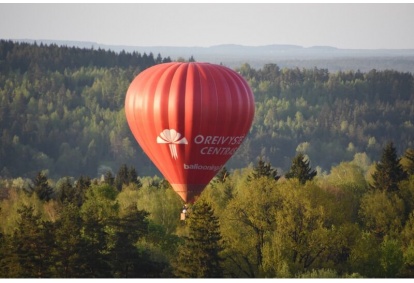 Skrydis oro balionu virš Birštono su „Oreivystės centru“ Ballooning.lt