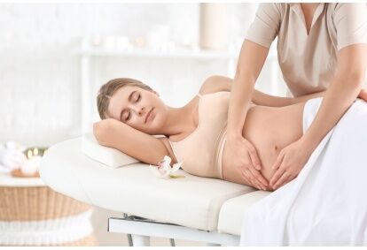 Masažas nėštukei sveikatingumo studijoje „Lakšmė“ Klaipėdoje