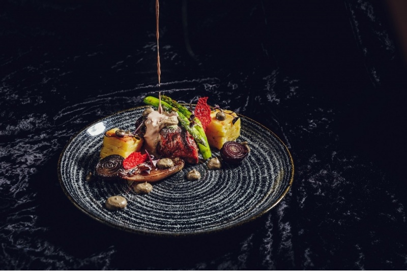 Keturių patiekalų degustacinė vakarienė dviem „Old Town Grill“ restorane