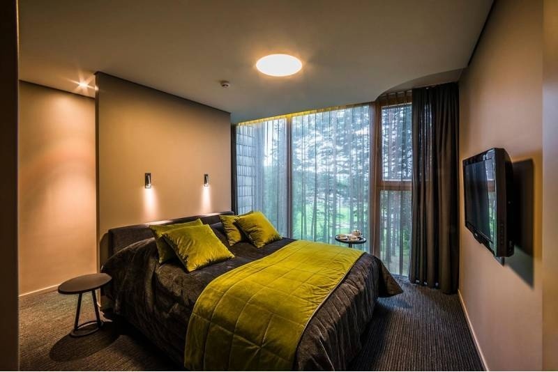 Nakvynė su pirtimi ir vakariene privačiame namelyje dviem „TonyResort“