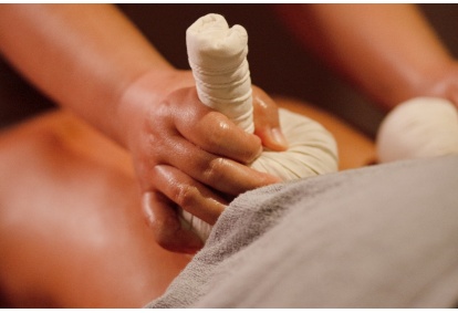 Tailandietiškas aliejaus masažas salone „OM massage room“ Vilniuje