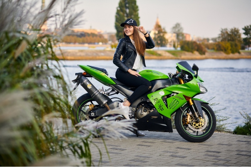 Pasivažinėjimas motociklu + fotosesija Rygoje
