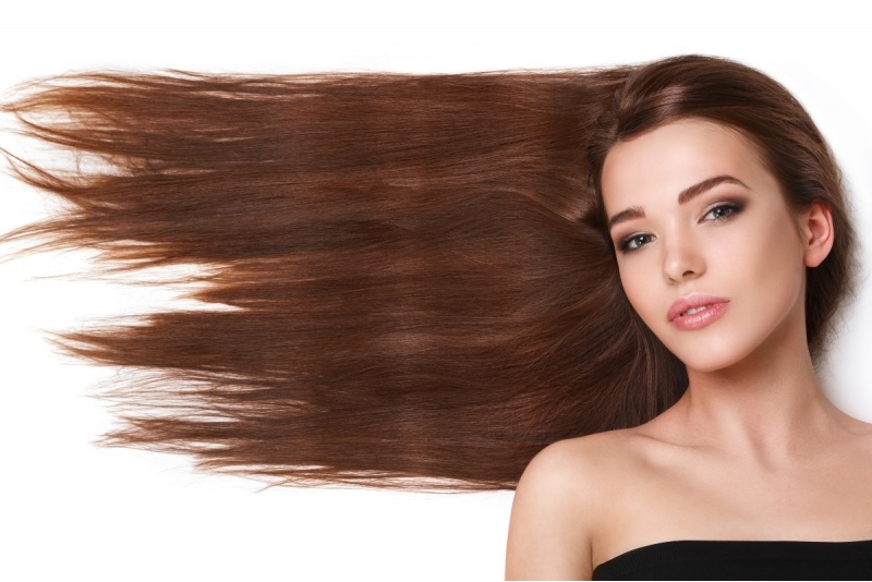 Plaukų gydymo procedūra „Terapinis atstatymas su Olaplex“ Šiauliuose