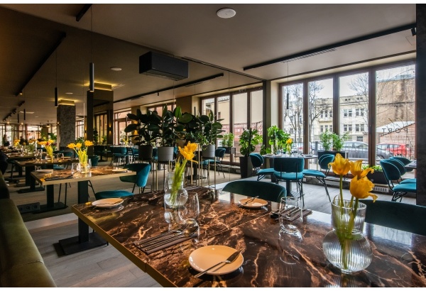Nakvynė su vakariene dviem viešbutyje „Conti hotel“ Vilniuje