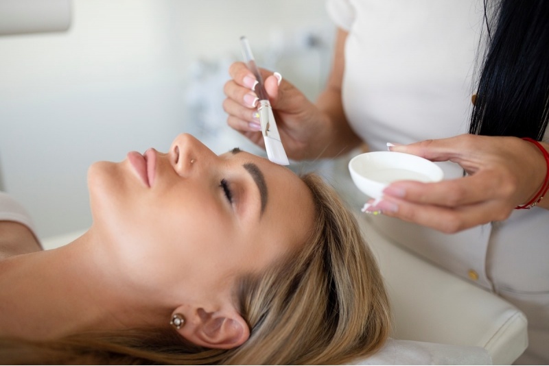 „Hydra Facial“ dermabrazija veidui Palangoje