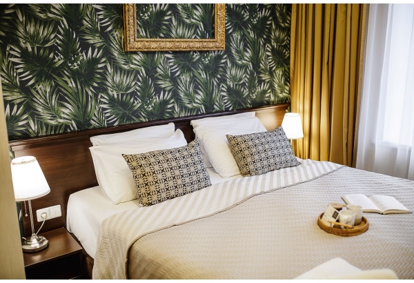 Poilsis viešbutyje „Art hotel Bohema“ su pasiplaukiojimu jachta Klaipėdoje