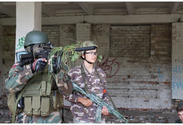 Airsoft arba šratasvydžio žaidimas 4 asmenims Rygoje
