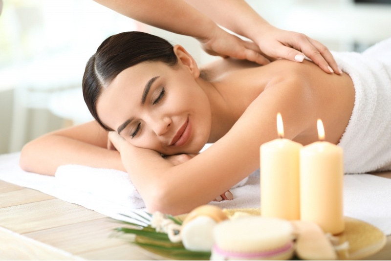 Aromaterapinis masažas studijoje „Be Beauty“ Vilniuje