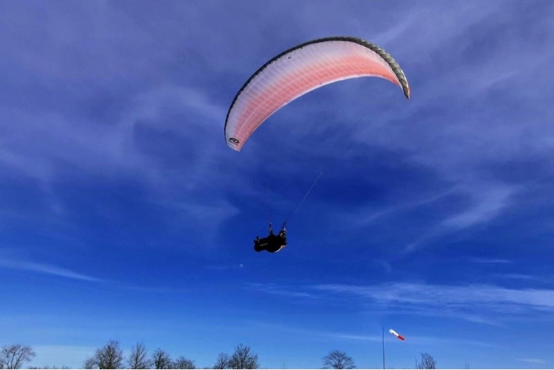 Skrydis parasparniu + nuotraukos ir vaizdo įrašas Kundoje ir Kiviõlyje