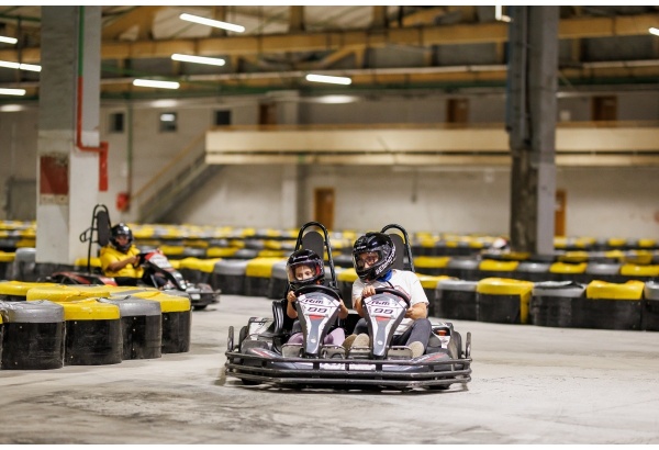 Pasivažinėjimas dviviečiu kartingu kartodrome Vilniuje arba Kaune 