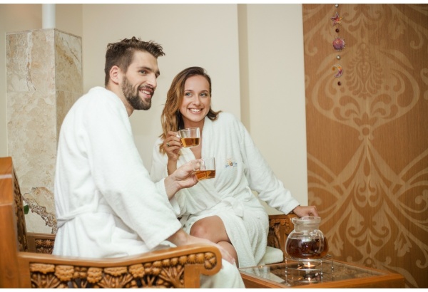 Sveikatinimo nakvynė su SPA ir gintaro arbata dviem „SPA Amber Palace“ palangoje
