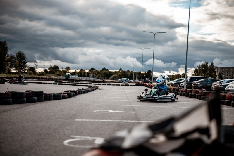 Pasivažinėjimas kartingais Mažeikiuose
