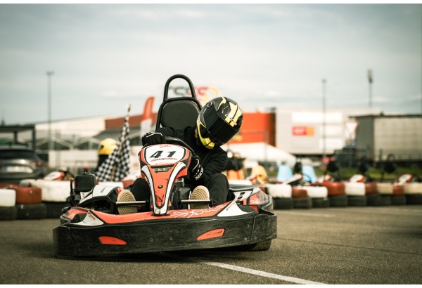 Pasivažinėjimas kartingais Kaune