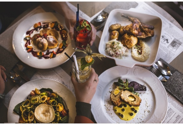 Penkių patiekalų degustacinė vakarienė restorane „Višta puode“ Kaune