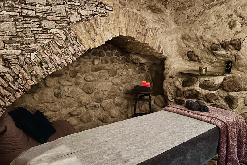 Sportinis viso kūno masažas masažo salone Mystic SPA Vilniuje