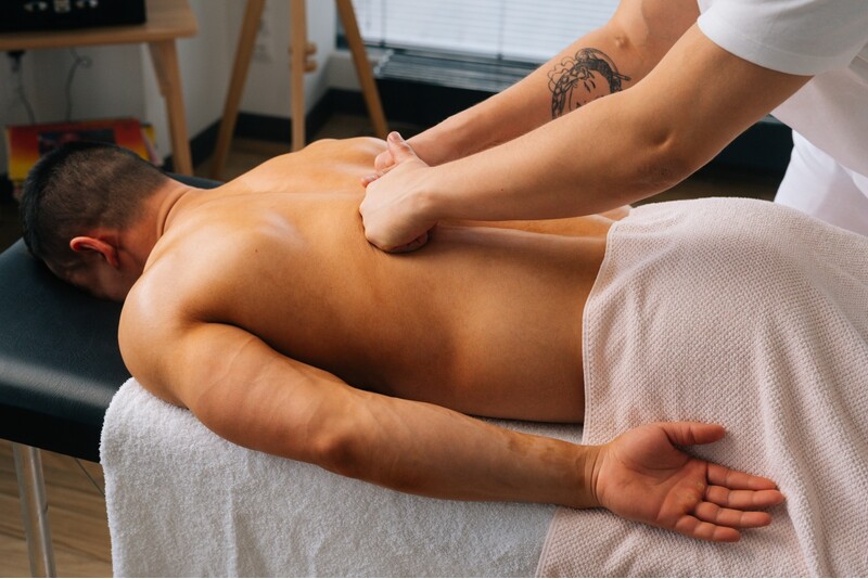 Sportinis viso kūno masažas masažo salone Giardi Beauty Lab Vilniuje