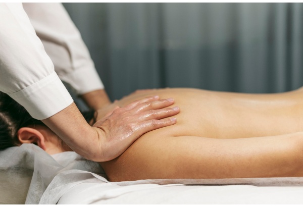 Limfodrenažinis viso kūno masažas GURU SPA Vilniuje