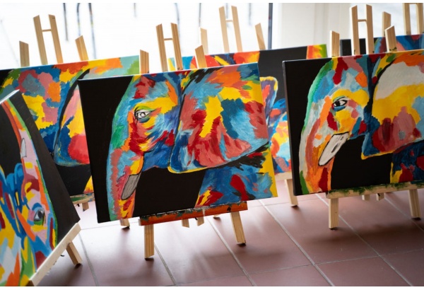 Tapybos pamoka dviems „Moonart“ tapybos studijoje Vilniuje