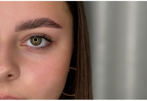 Antakių dizaino mokymai Loreta Lash & Brow salone Kaune