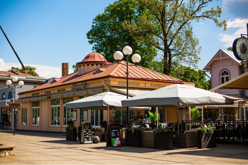 Romantiški vėlyvieji pusryčiai restorane „Majorenhoff“