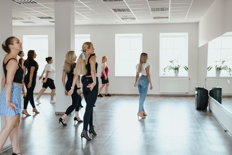 Bachata lady styling šokių pamokos Kaune