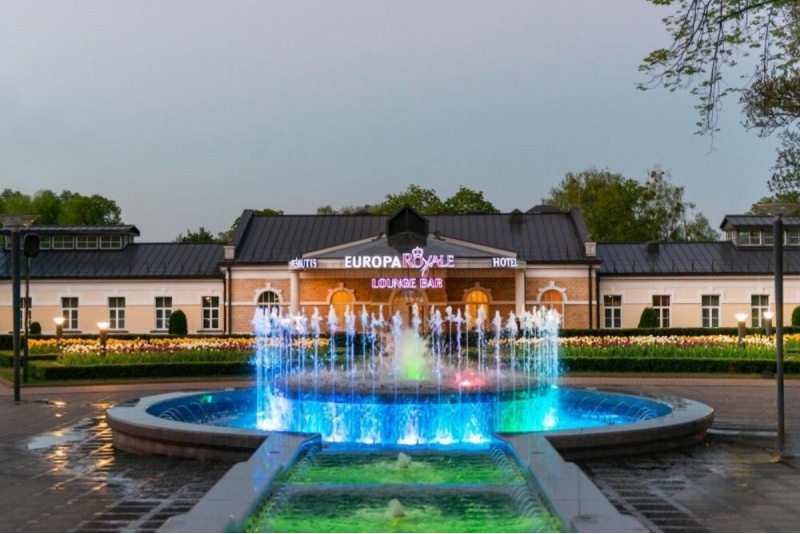 Poilsis su SPA ir pietumis dviem standartiniame kambaryje „Europa Royale Druskininkuose“