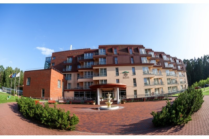 Nakvynė su vakariene ir masažu dviem „Royal SPA Birštonas“