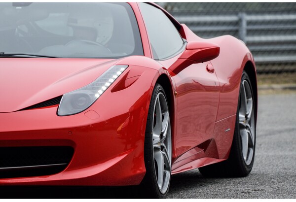 Vairuok Ferrari 458 Nemuno žiede