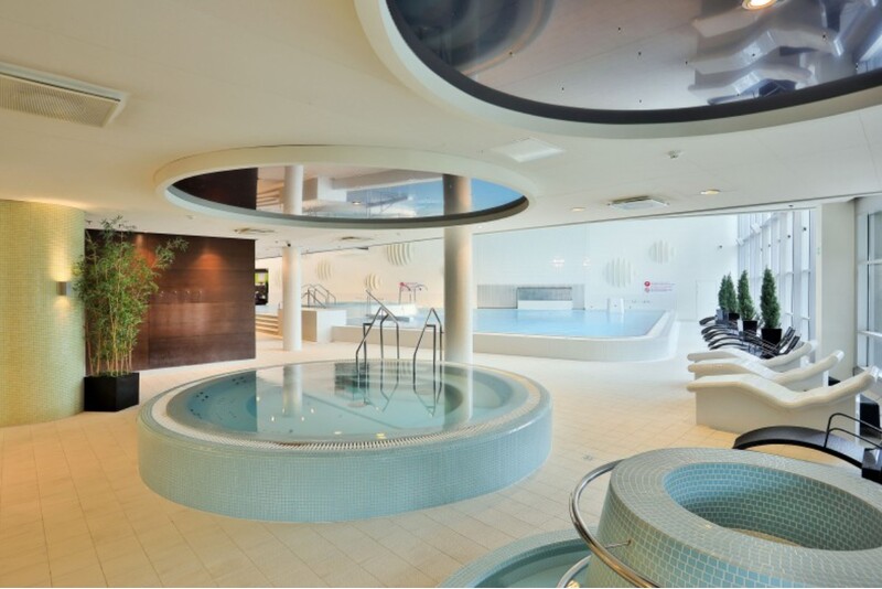 Mini atostogos dviem Park Inn by Radisson Meriton Conference & Spa Hotel Tallinn viešbutyje