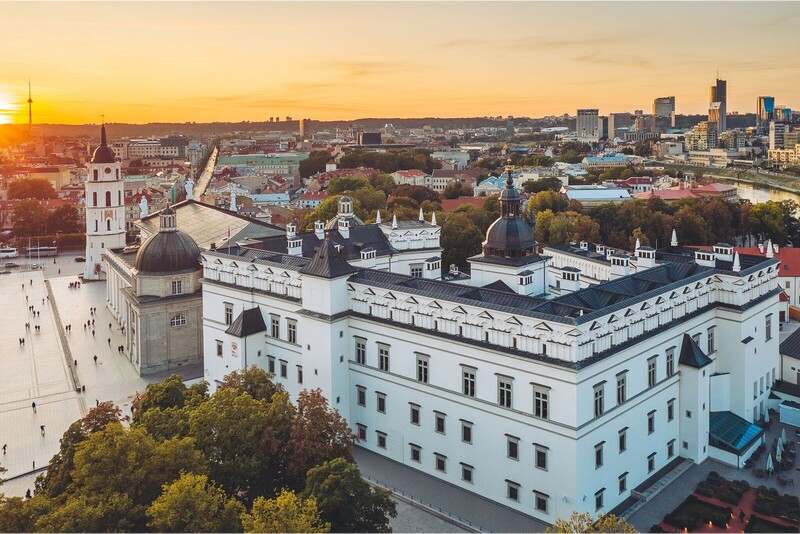 3 maršrutų ekskursija po Valdovų rūmų muziejų su gidu