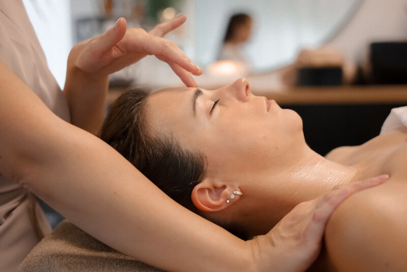 Kobido ir „Lift Me Up“ holistinis veido odos ritualas Klaipėdoje