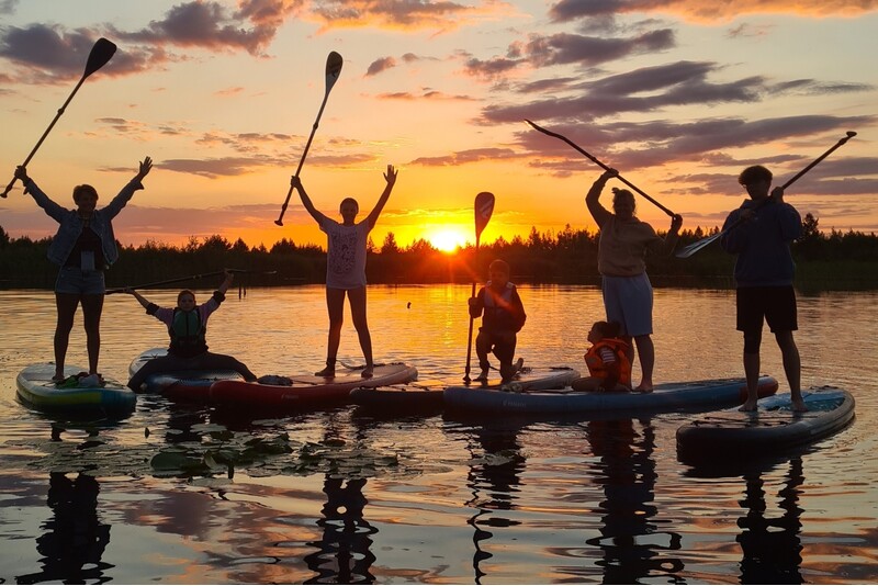 Saulėlydis ant irklentės (SUP) Kemerių pelkėje kartu su „Fab Adventures“