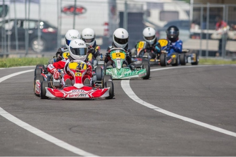 Pasivažinėjimas kartingu Anykščiuose 4 asmenims