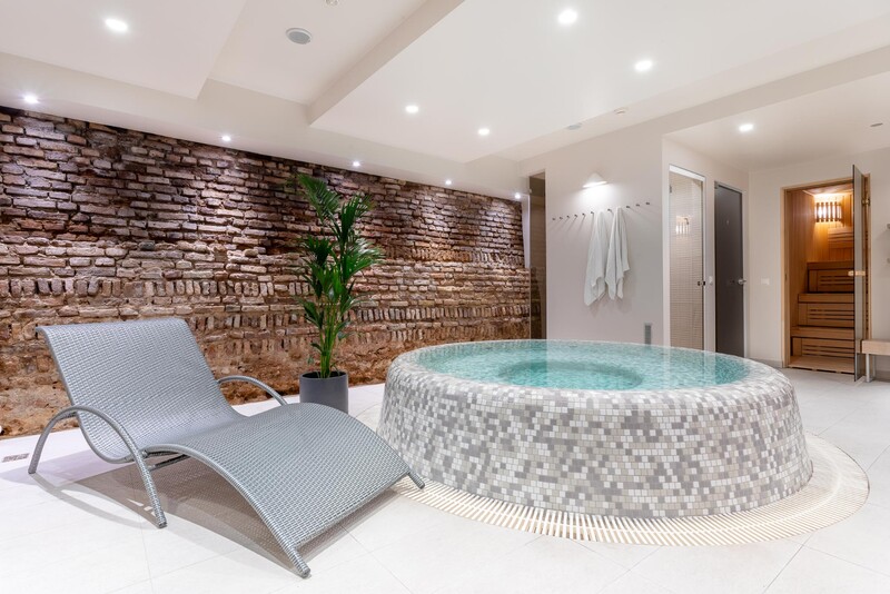 VIP apsilankymas SPA erdvėje Vilniaus senamiestyje