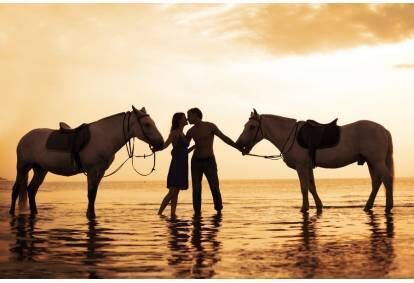 Romantinė išvyka žirgais po Kurtuvėnų regioninį parką
