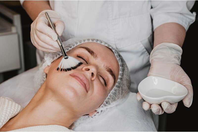 „Hikari“ pigmentaciją mažinanti procedūra „Saulėja SPA“ Kaune