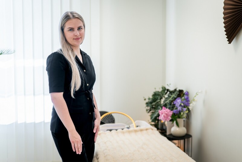 Japoniškas galvos masažas + OLAPLEX Bond Builder procedūra Panevėžyje