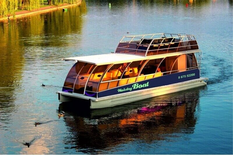 Pažink Trakų ežero grožį kartu su „Holiday-boat“