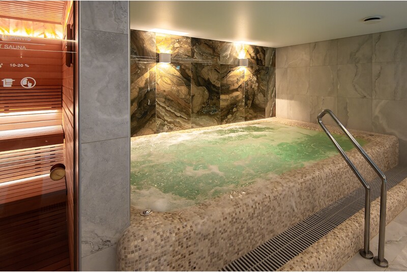 Poilsis šeimai su pusryčiais ir apsilankymu SPA Palangoje