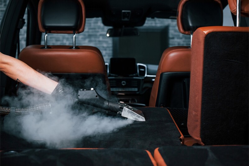 Automobilio išorės ir vidaus valymo komplektas SPOT“ su padengimu vašku Vilniuje