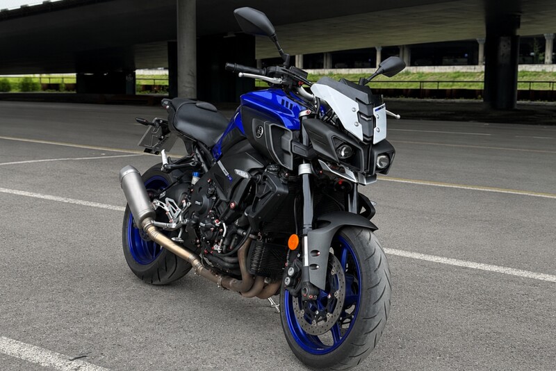Pasivažinėjimas motociklu YAMAHA MT-10