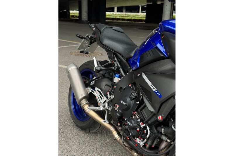 Pasivažinėjimas motociklu YAMAHA MT-10