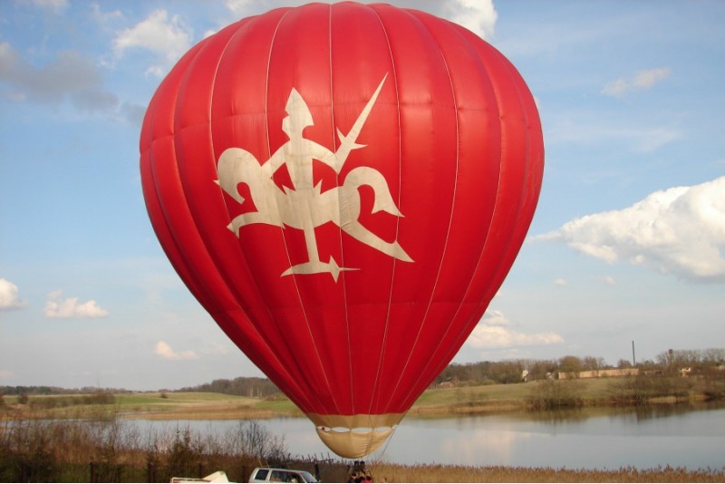 Romantiškas skrydis oro balionu Širvintų apylinkėse
