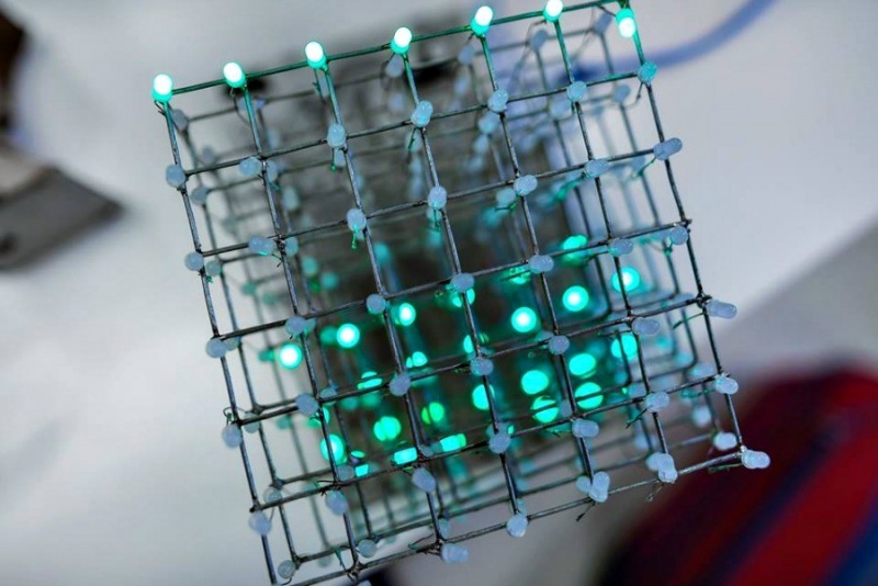 IoT (daiktų interneto technologijos) praktiniai ir teoriniai kursai