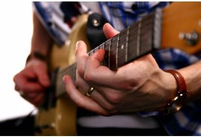 Individualios gitaros pamokos Šiauliuose